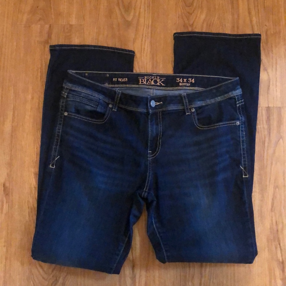 Buckle Jeans